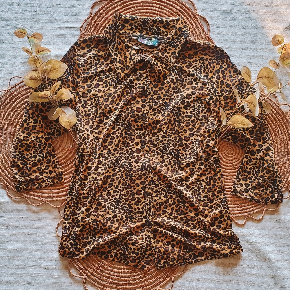 Vintage Leopard Print Collar Top